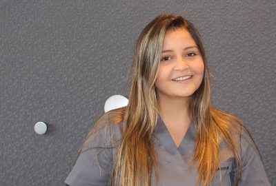 11 Dra. Ana Ferreira Lovera (Odontólogo General)