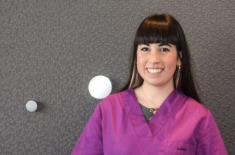 12 Laura Ramos Luque (Auxiliar de Clínica)